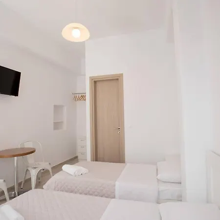 Charming Mykonian In Downtown Megali Ammos (Mykonos)